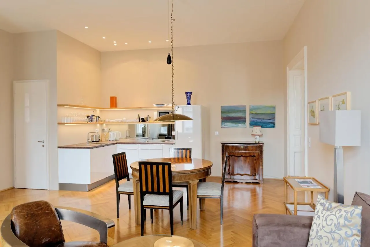 Apartment Sissi 2Rooms 66M2 Gardenview Silent Beautiful Perfect Vienna