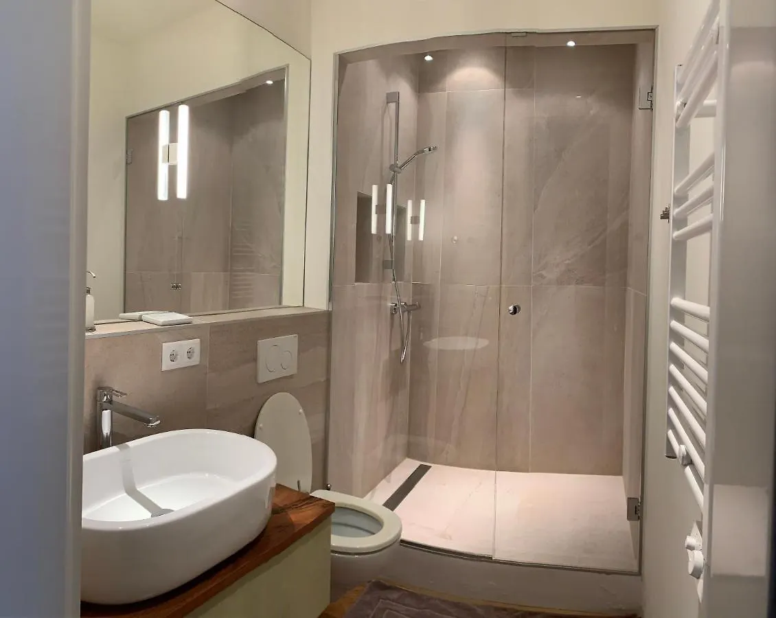Apartment Sissi 2Rooms 66M2 Gardenview Silent Beautiful Perfect Vienna 0*,  Austria